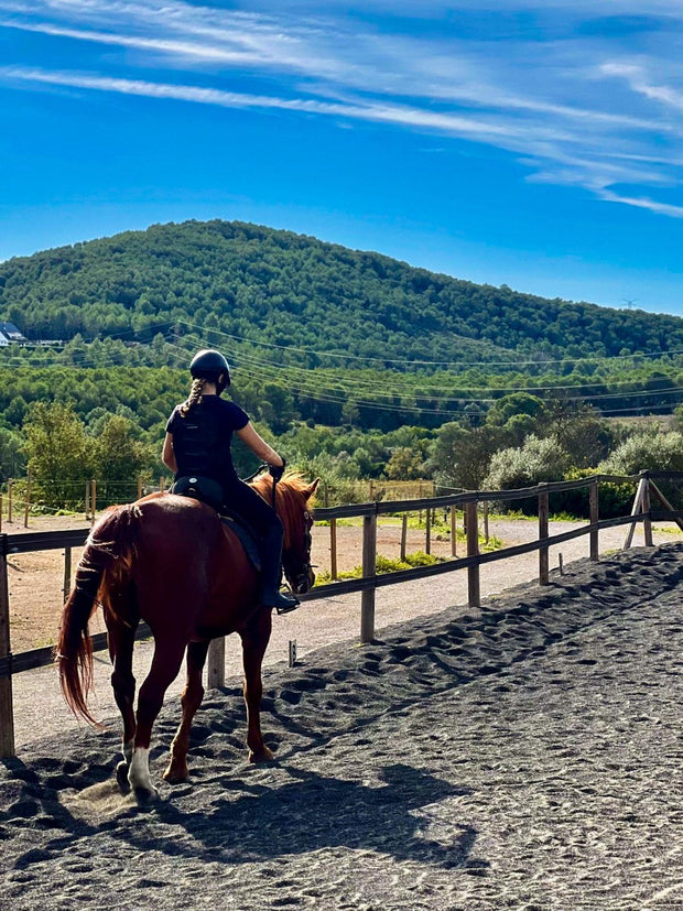 <h2>Respira</h2><h2>Siente</h2><h2>Monta</h2>